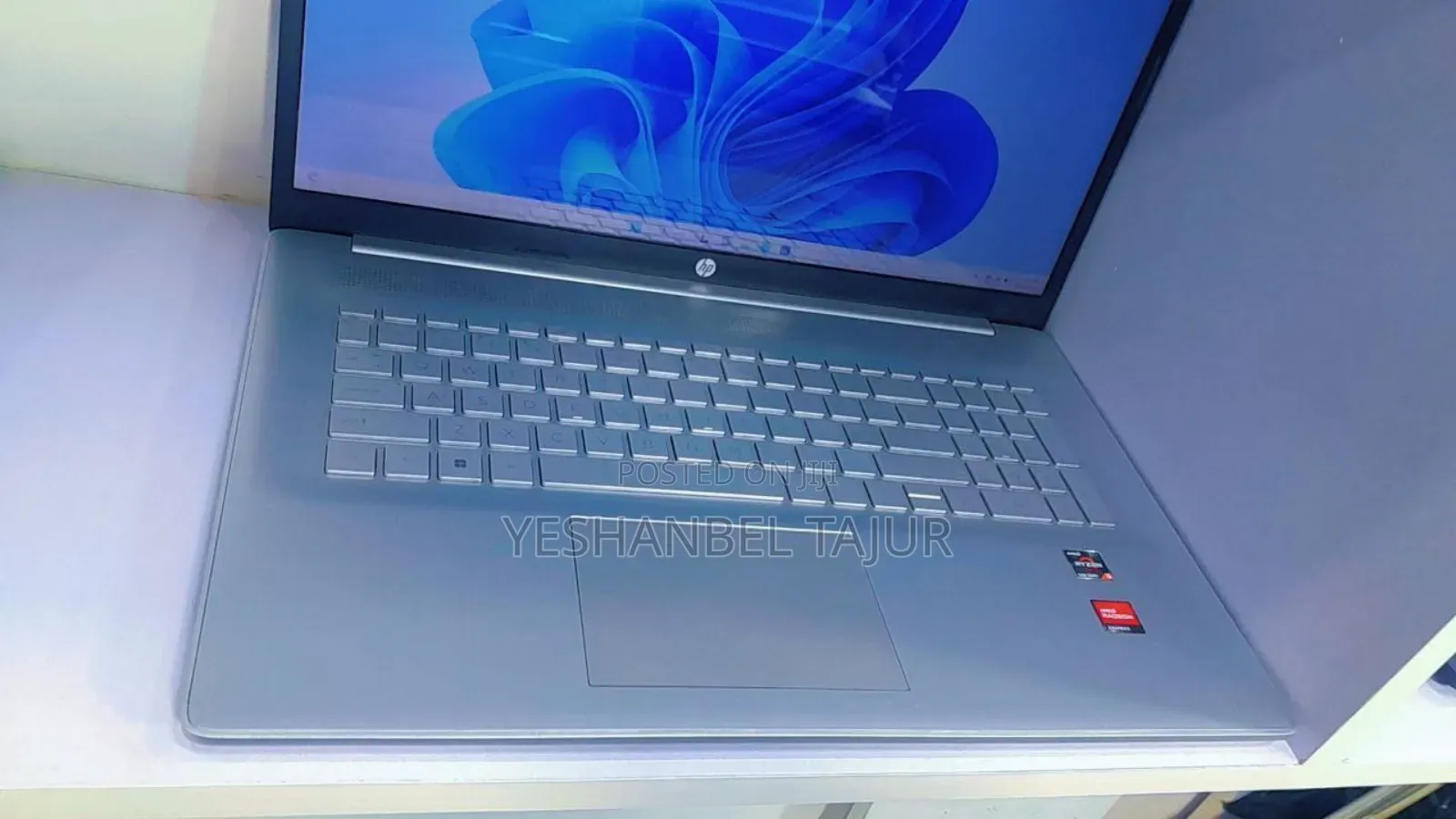 New Laptop HP 12GB AMD Ryzen 5 SSD 256GB