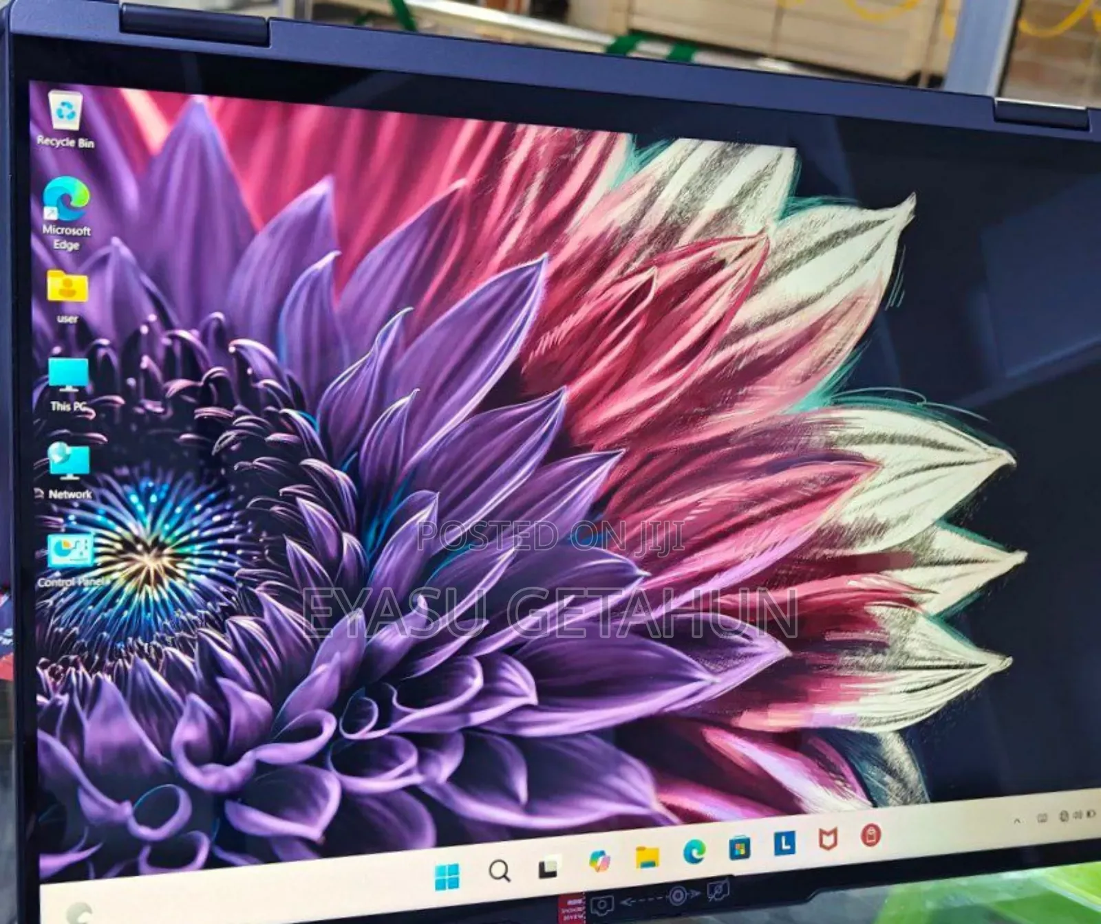 New Laptop Lenovo Yoga 7i 16GB Intel Core Ultra 7 SSD 1T