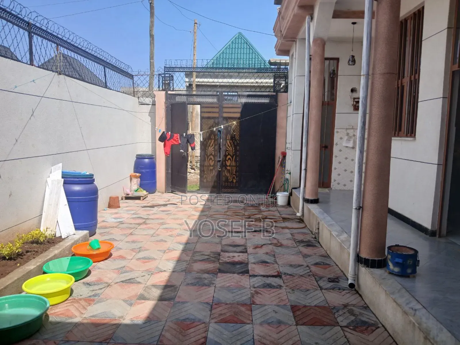 Furnished 3bdrm House in North Shewa for sale