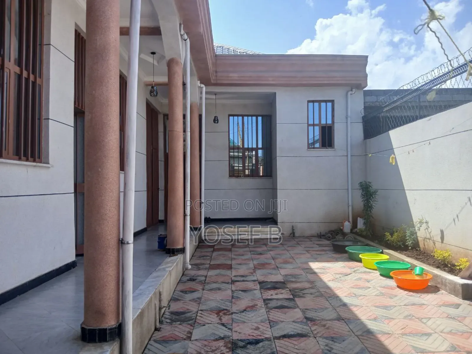 Furnished 3bdrm House in North Shewa for sale