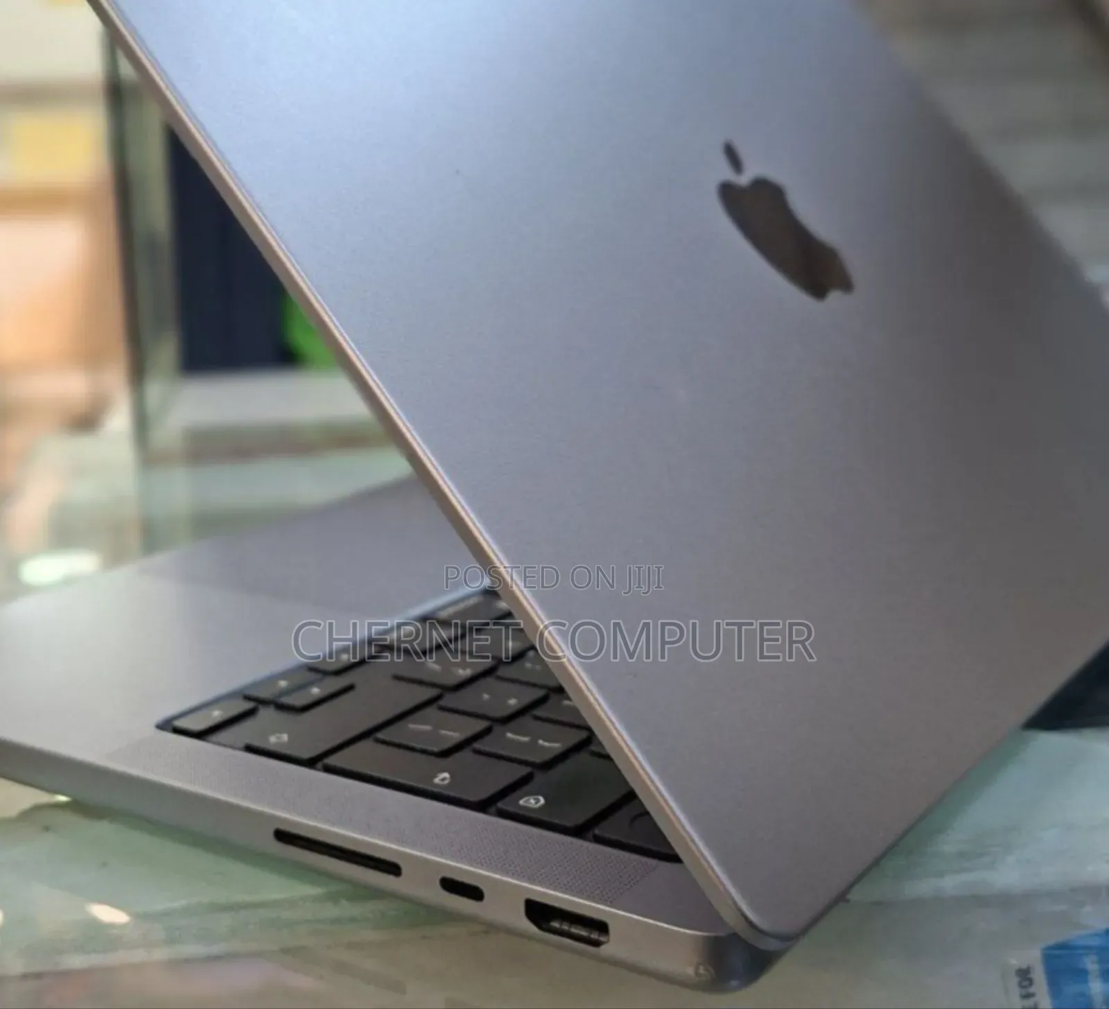 New Laptop Apple MacBook Pro 2021 M1 16GB SSD 512GB