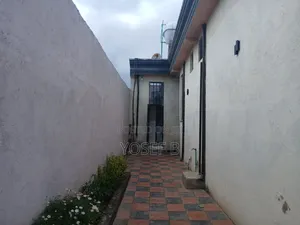 Furnished 3bdrm House in North Shewa for sale