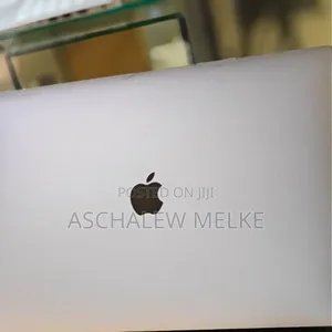 Photo - New Laptop Apple MacBook Pro 2019 32GB Intel Core I9 SSD 512GB