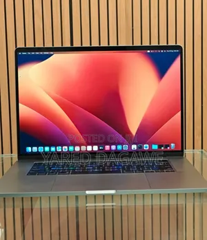 New Laptop Apple MacBook Pro 2019 16GB Intel Core I7 SSD 512GB