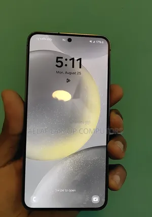 Photo - New Samsung Galaxy S24 128 GB Black