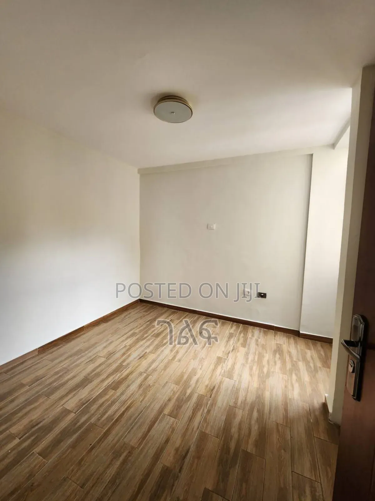 12bdrm Apartment in Cmc : ፊጋ °, Bole for sale