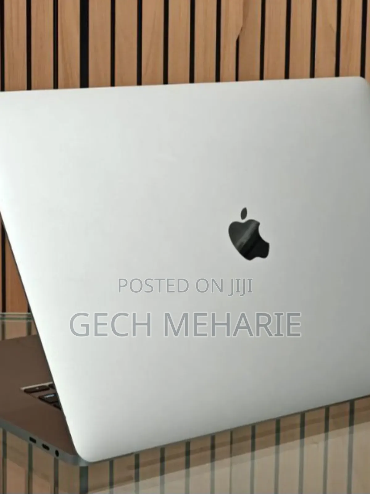 New Laptop Apple MacBook Pro 2019 16GB Intel Core I7 SSD 512GB