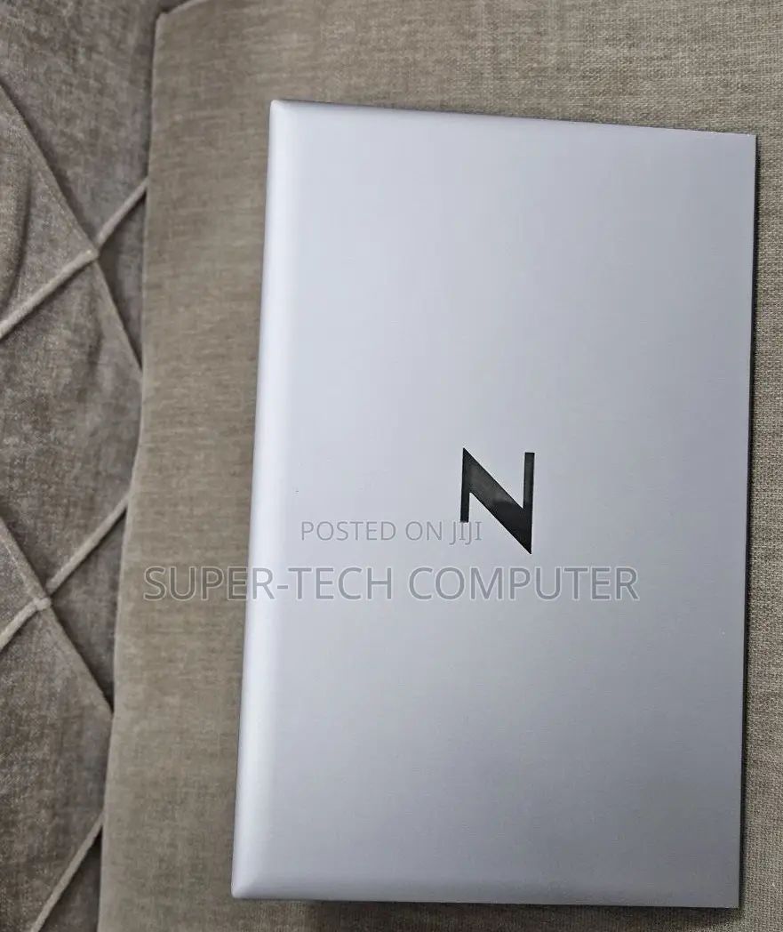 New Laptop HP ZBook Firefly G8 32GB Intel Core I7 SSD 1T