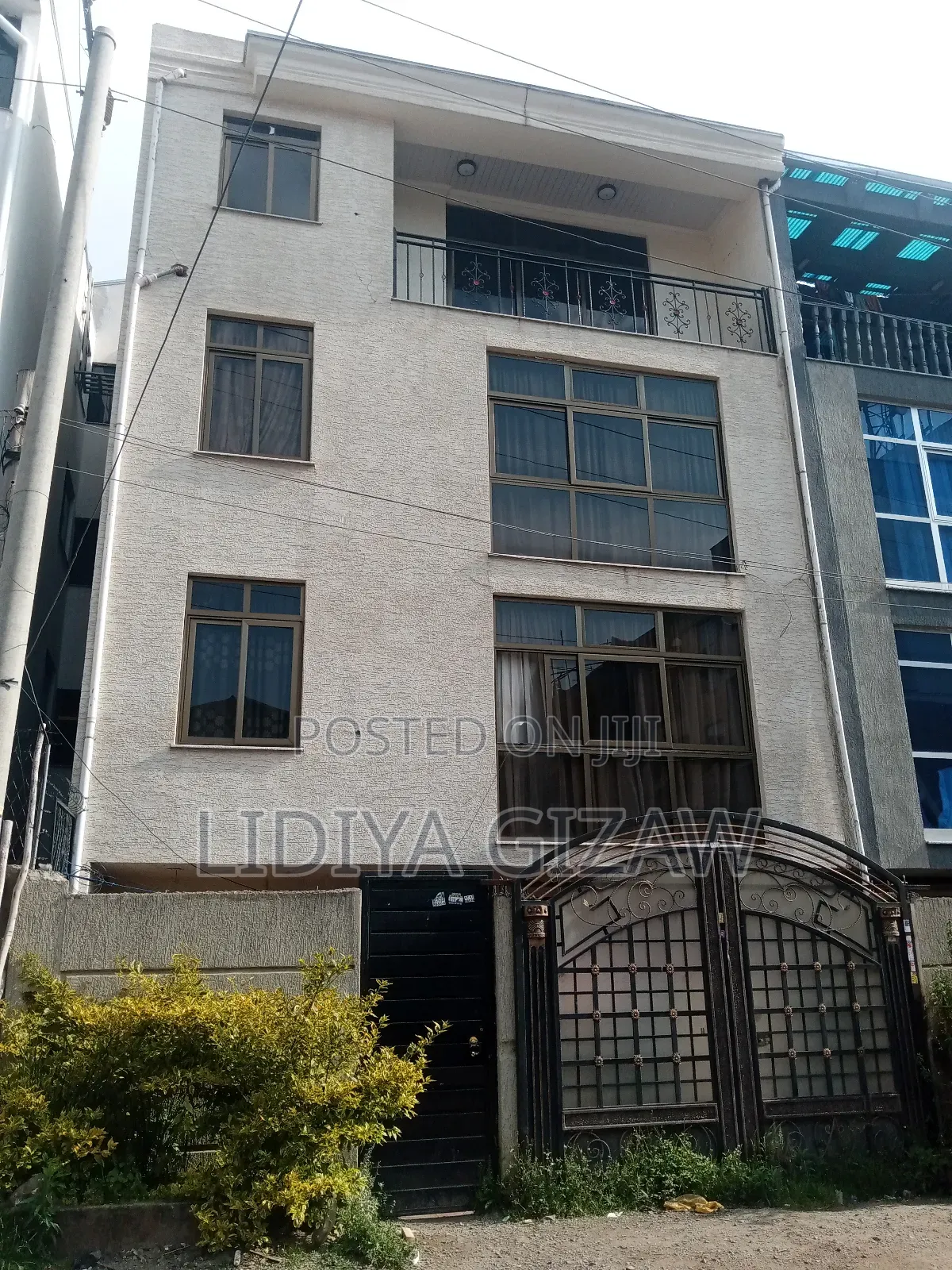 Furnished 5bdrm House in Akaky Kaliti for sale