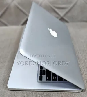 Photo - New Laptop Apple MacBook Pro 2012 6GB Intel Core I5 SSD 256GB