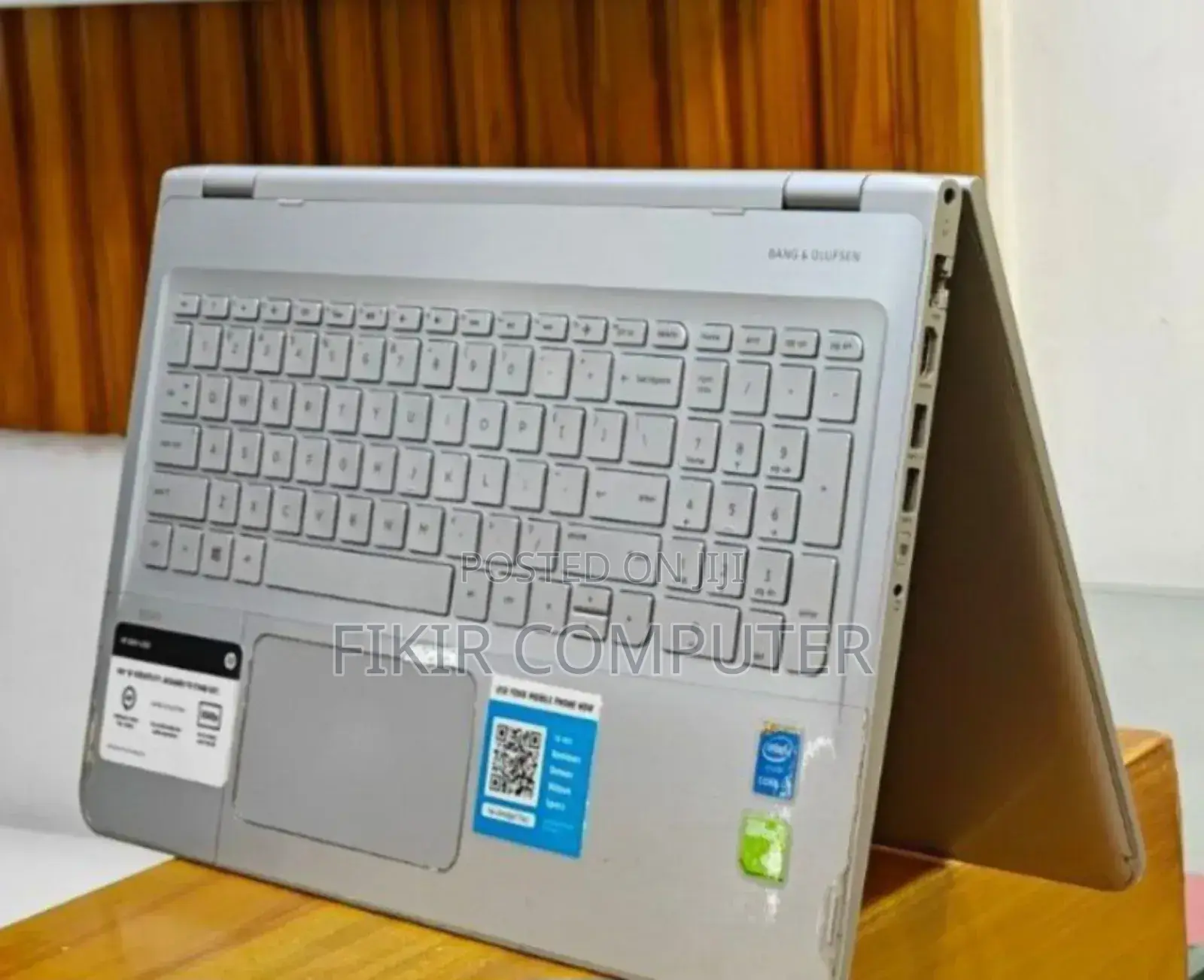 New Laptop HP Envy X360 8GB Intel Core I7 HDD 512GB