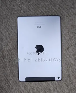 New Apple iPad mini 4 128 GB