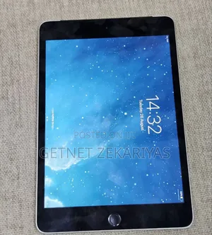 New Apple iPad mini 4 128 GB