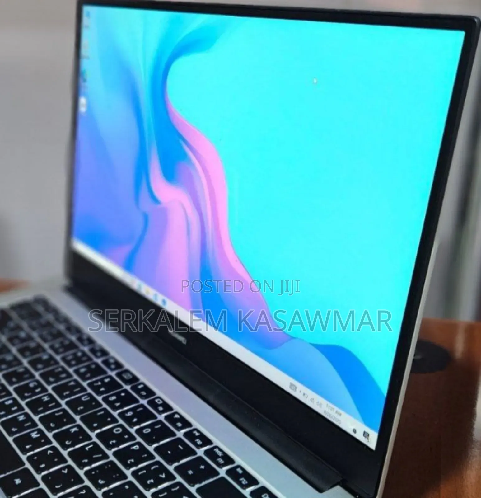 New Laptop Huawei MateBook 13 WRT-W19E 8GB Intel Core i5 SSD 512GB