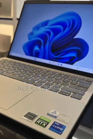 Photo - New Laptop Dell Inspiron 15 16GB Intel Core I7 SSD 512GB