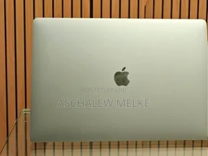 New Laptop Apple MacBook Pro 2019 16GB Intel Core I7 SSD 512GB