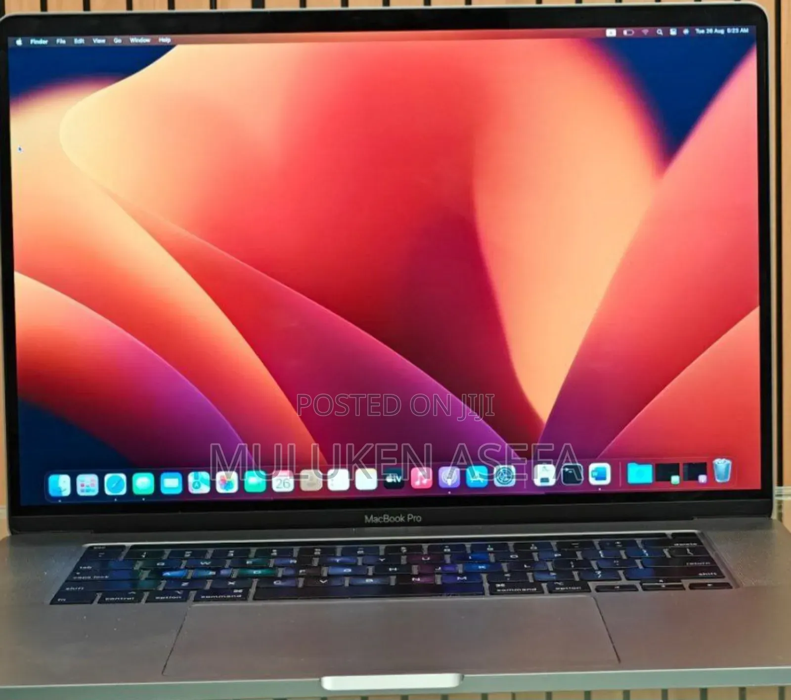 New Laptop Apple MacBook Pro 2019 16GB Intel Core I7 SSD 512GB
