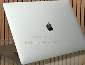 New Laptop Apple MacBook Pro 2019 16GB Intel Core I7 SSD 512GB