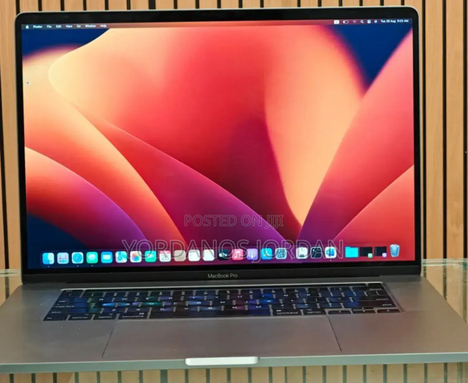 New Laptop Apple MacBook Pro 2019 16GB Intel Core I7 SSD 512GB