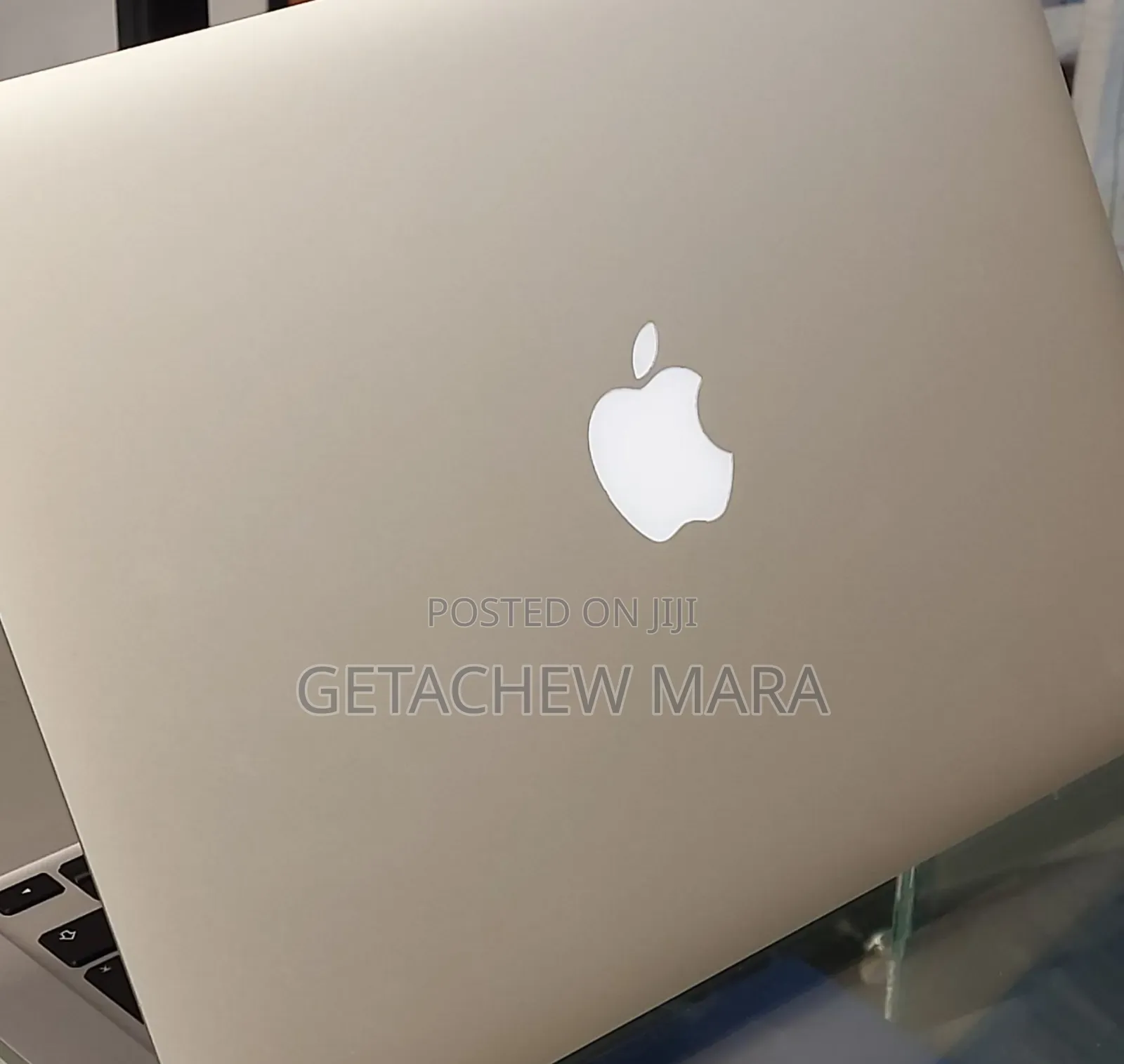 New Laptop Apple MacBook 2017 8GB Intel Core I5 SSD 128GB