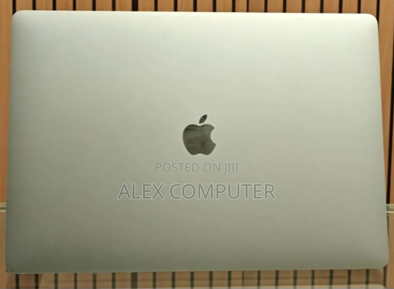 New Laptop Apple MacBook Pro 2019 16GB Intel Core I7 SSD 512GB
