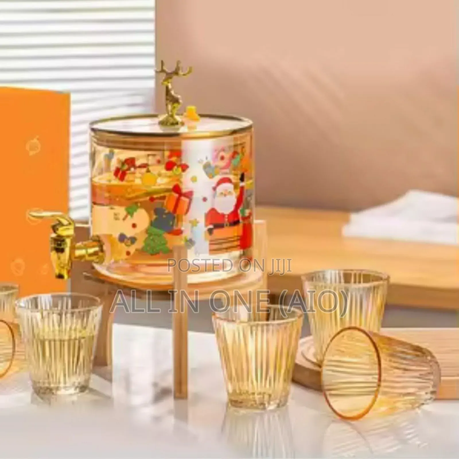 Dispenser With 6 Cups