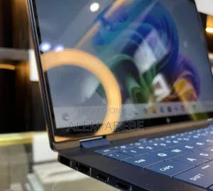 New Laptop HP OmniBook X Flip 14" 16GB Intel Core Ultra 7 SSD 1T