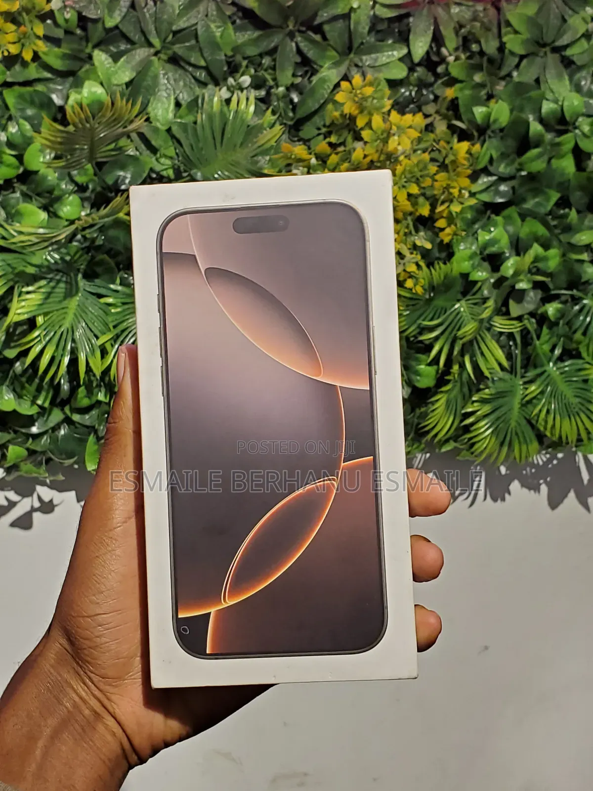 New Apple iPhone 16 Pro Max 256 GB Gold