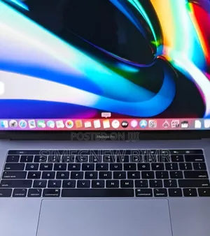 New Laptop Apple MacBook Pro M1 16GB Intel Core I7 SSD 512GB