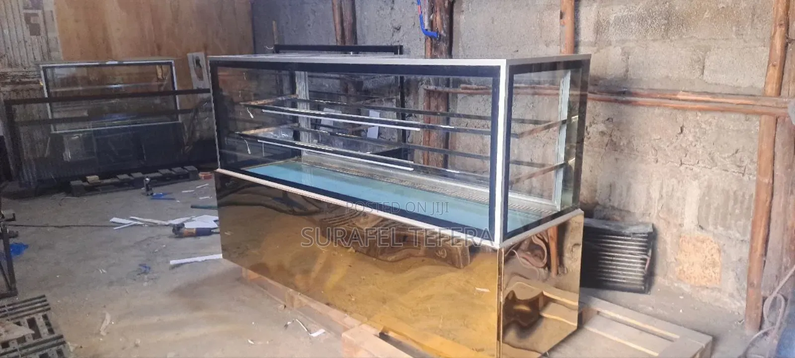 Cake Display /Showcase