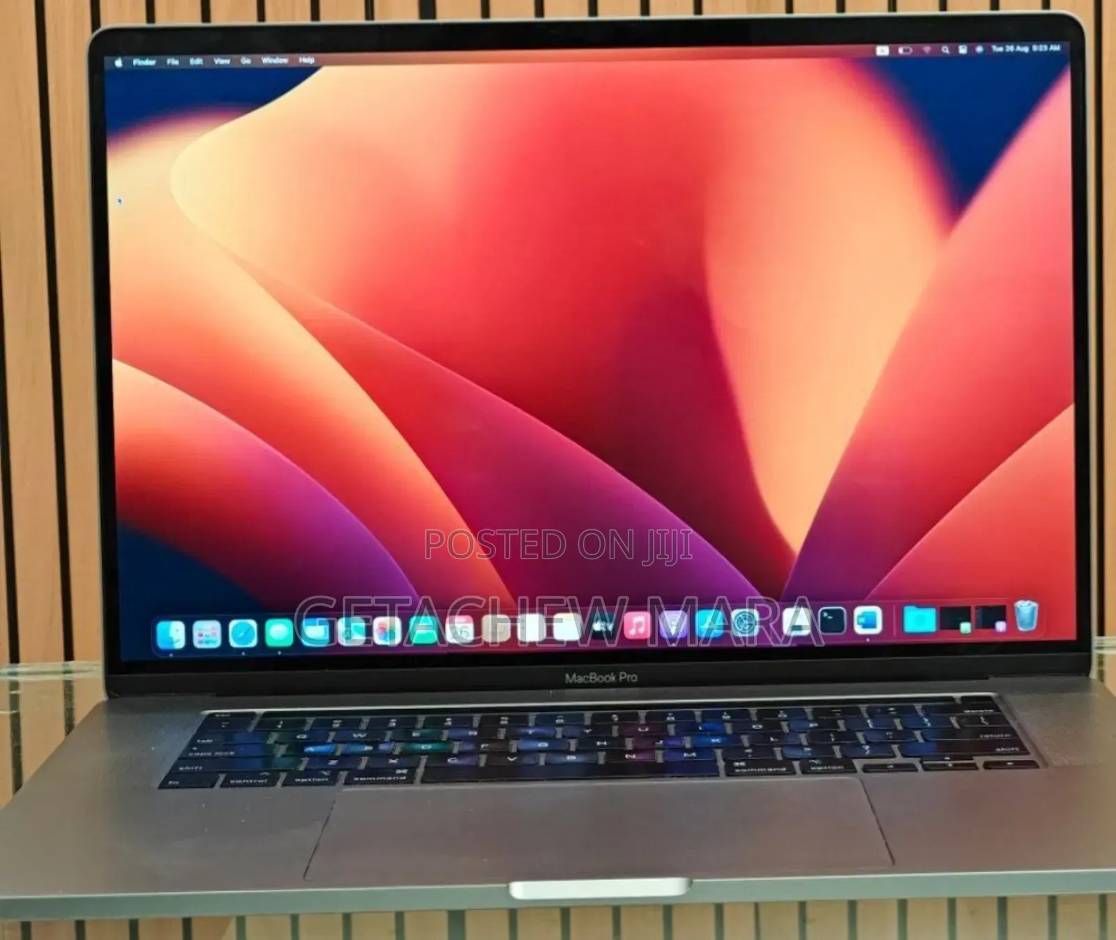 New Laptop Apple MacBook Pro 2019 16GB Intel Core I7 SSD 512GB