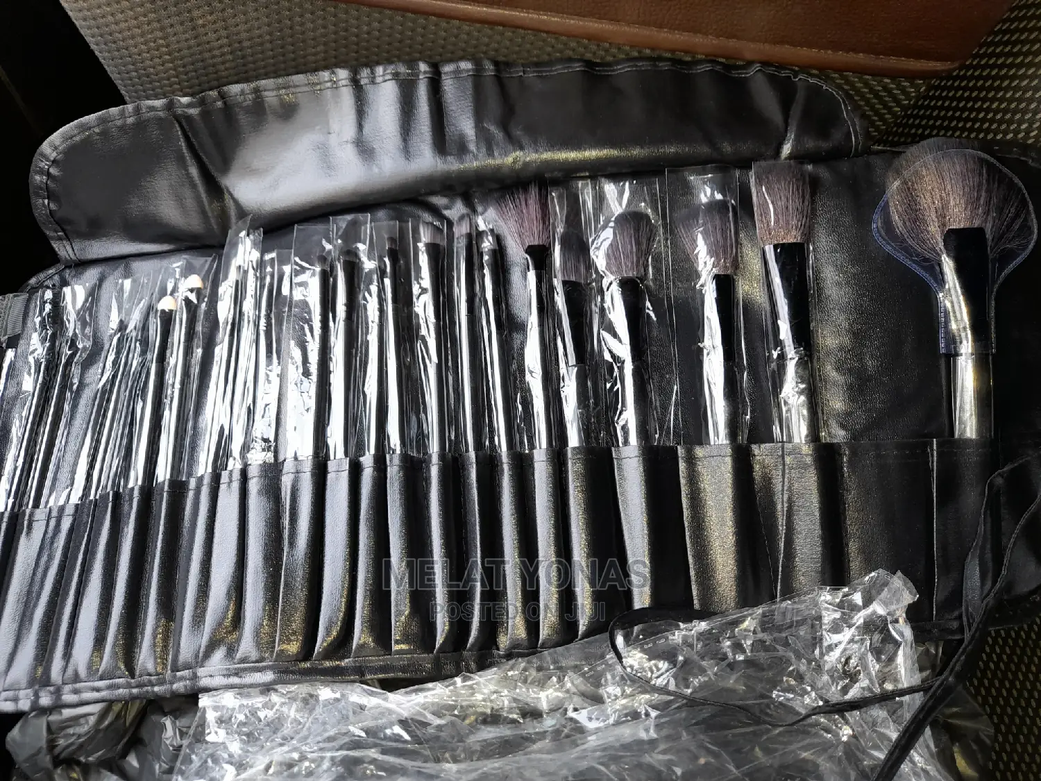 24 Set Makeup Brushes