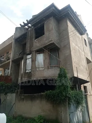 Photo - 5bdrm House in Akaky Kaliti for sale
