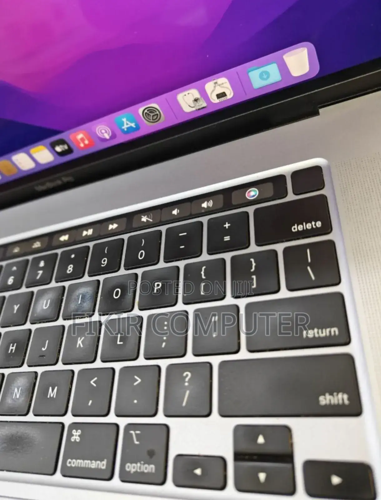 New Laptop Apple MacBook Pro 2019 32GB Intel Core I9 SSD 512GB