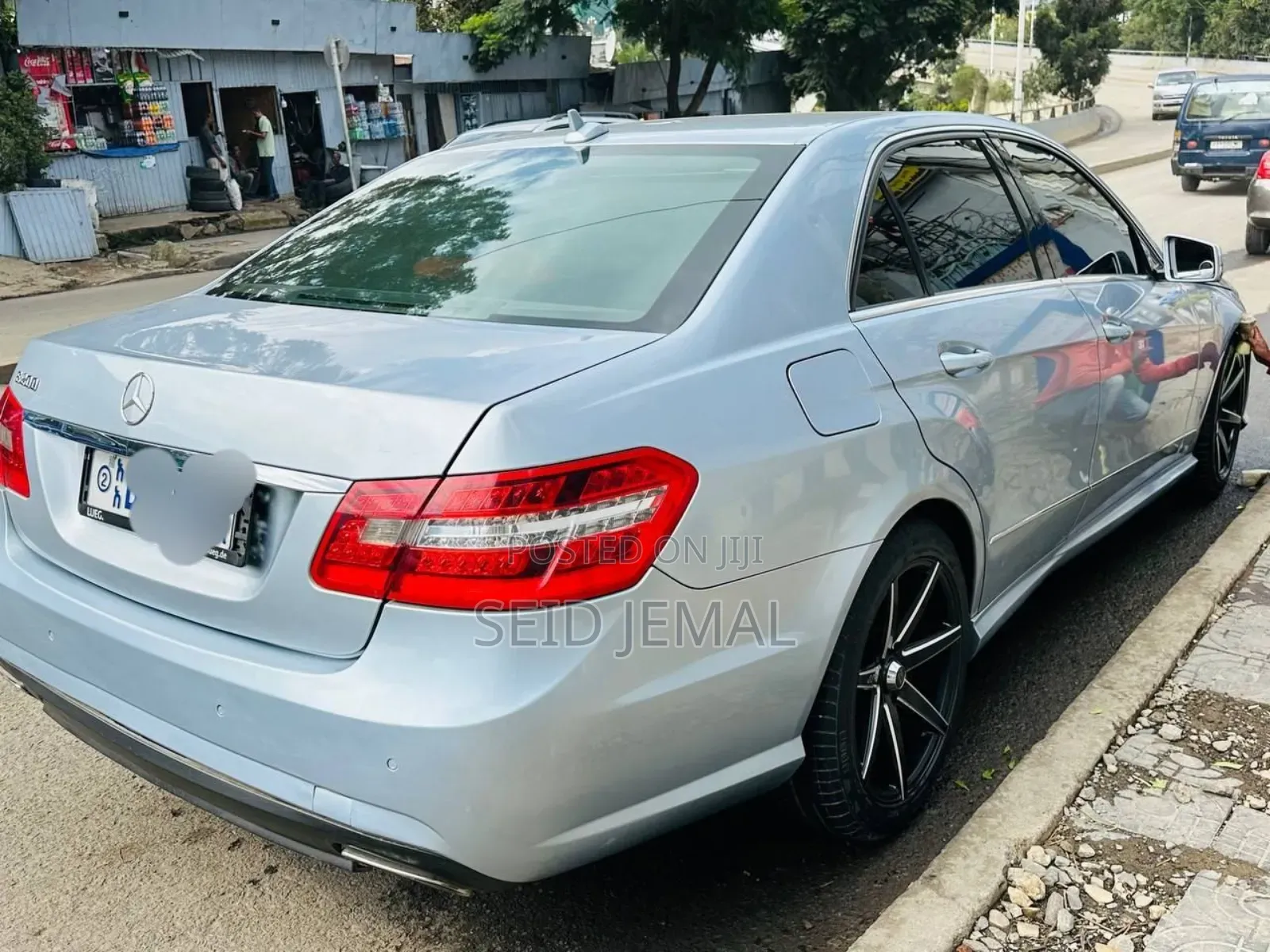 Mercedes-Benz E200 2014 Silver