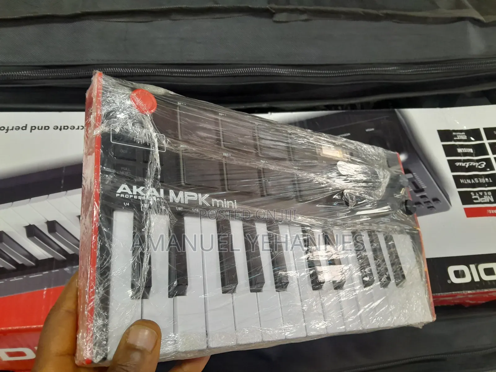 Akai MPK Mini Studio Keyboard