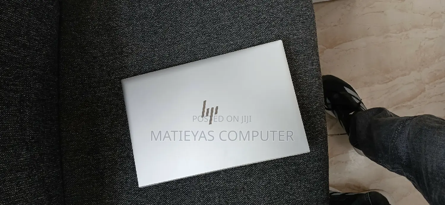 New Laptop HP EliteBook 830 G8 16GB Intel Core I7 SSD 1T