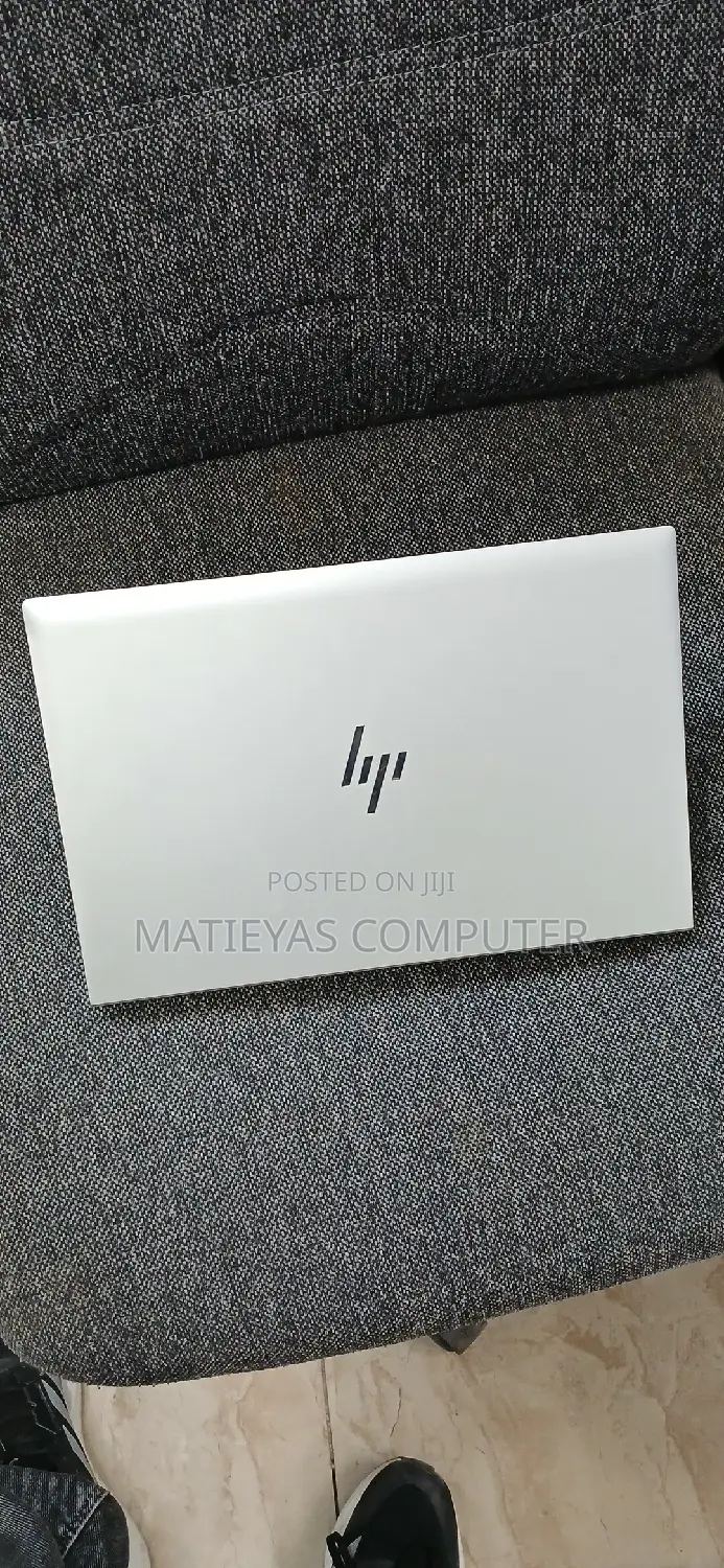 New Laptop HP EliteBook 830 G8 16GB Intel Core I7 SSD 1T