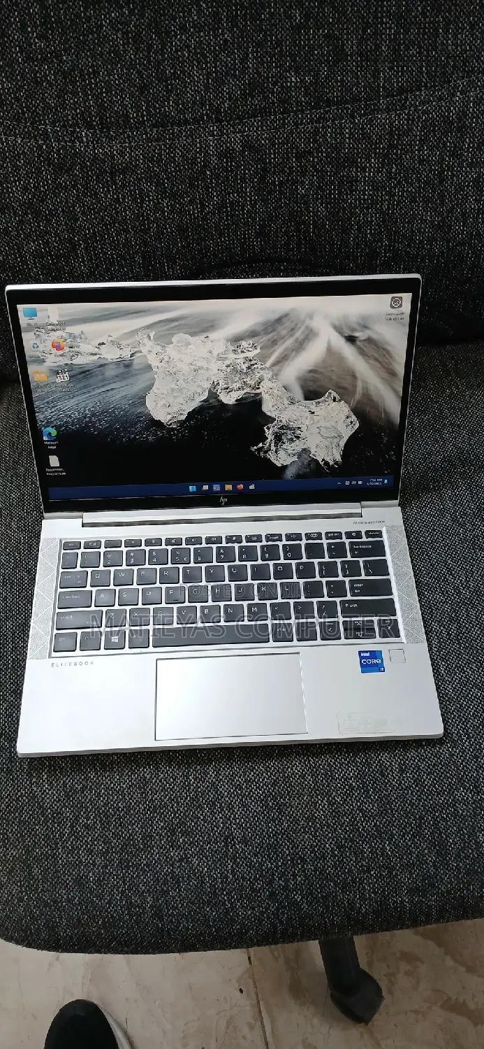 New Laptop HP EliteBook 830 G8 16GB Intel Core I7 SSD 1T