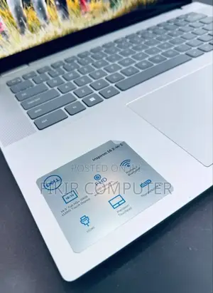 New Laptop Dell Inspiron 16 5620 16GB AMD Ryzen 5 SSD 512GB