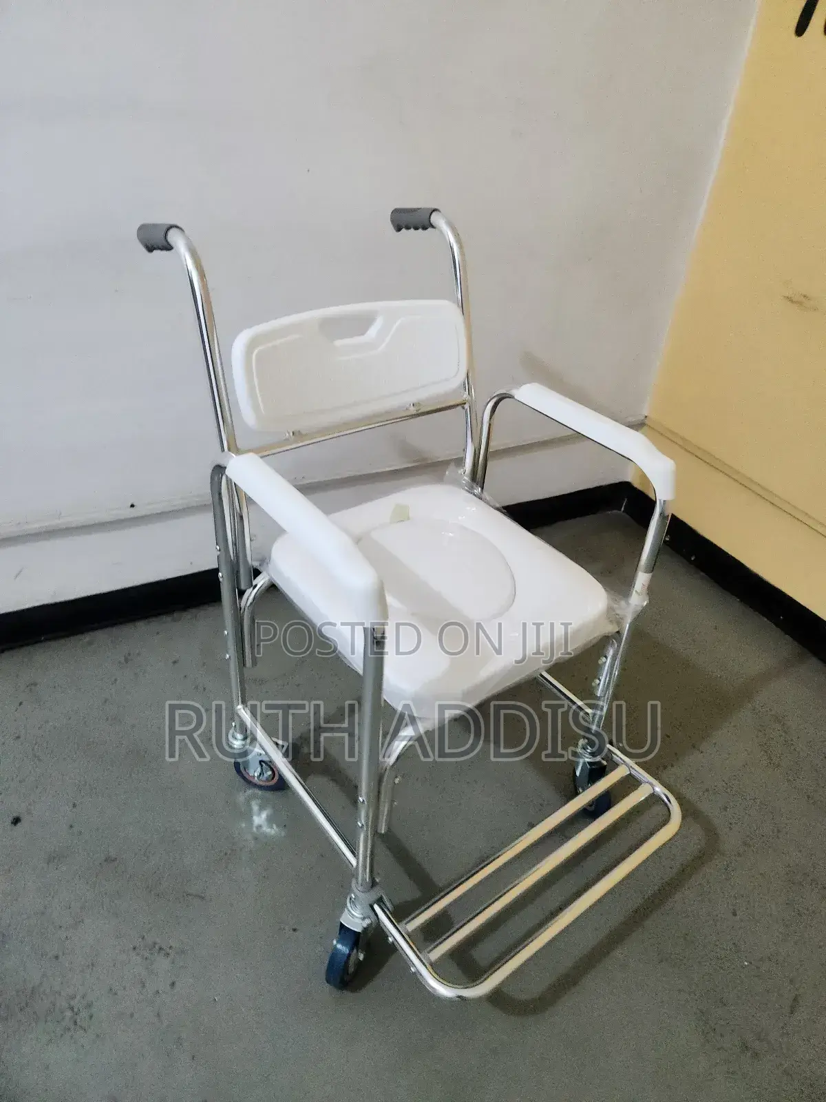 Wheelchair鵝黃commode Wheelchair晁不commode Wheelchair寑你commode Wheelchair