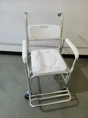 Photo - Wheelchair管理wheelchair鬯老wheelchair Commode協會toilet Wheelchair Commode