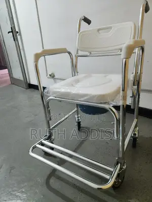 Photo - Wheelchair Toilet Wheelchair无不commode Wheelchair延續poty Wheelchair New
