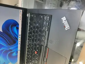 New Laptop Lenovo ThinkPad T14 16GB Intel Core I7 SSD 512GB