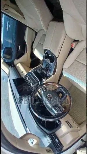 Toyota Land Cruiser 2022 White