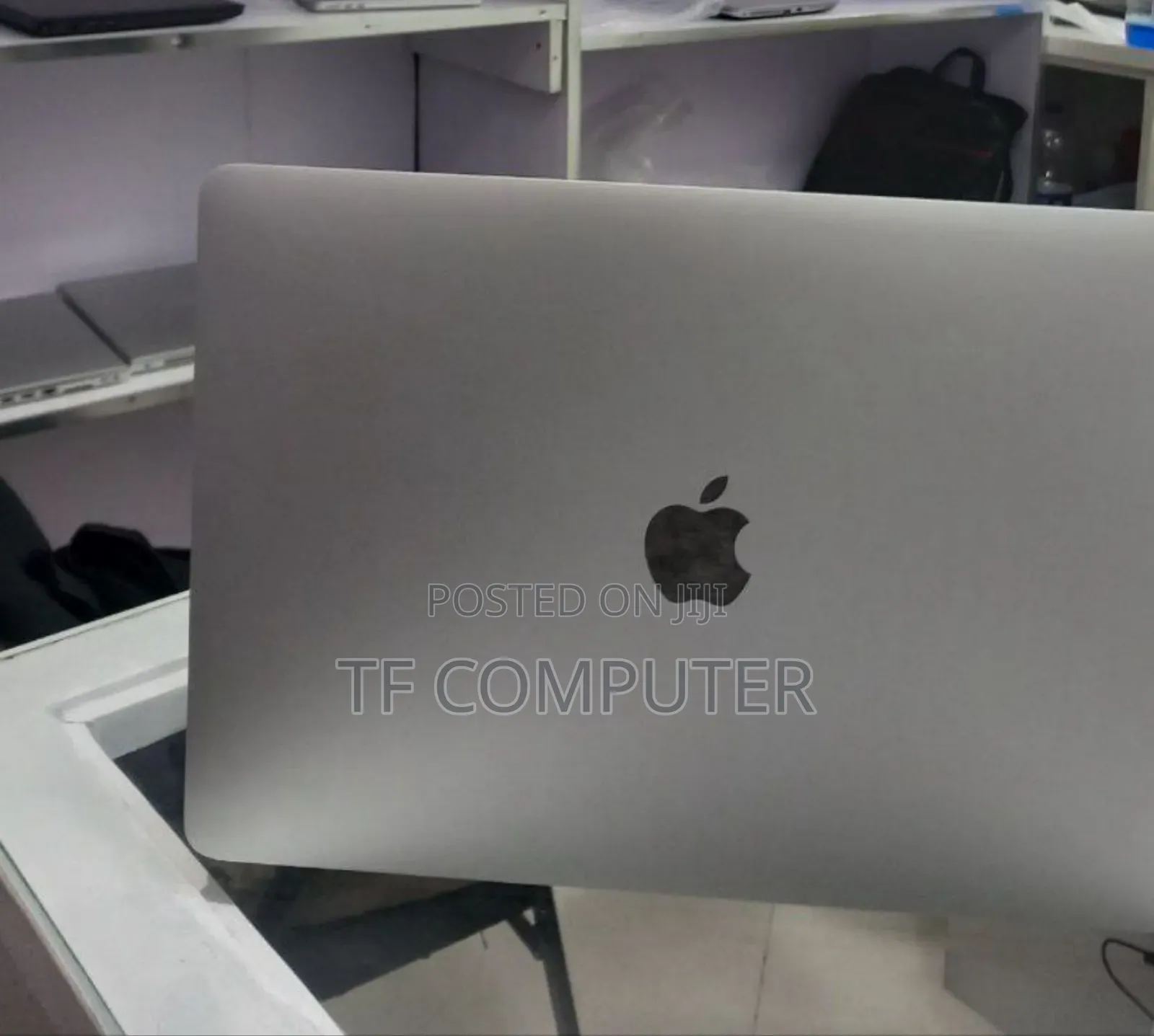 New Laptop Apple MacBook Air 2020 8GB Intel Core I5 SSHD (Hybrid) 512GB