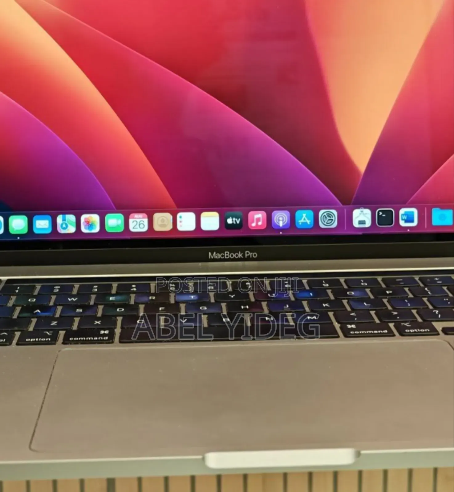 New Laptop Apple MacBook Pro 2019 16GB Intel Core I7 SSD 512GB