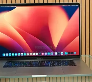 New Laptop Apple MacBook Pro 2019 16GB Intel Core I7 SSD 512GB