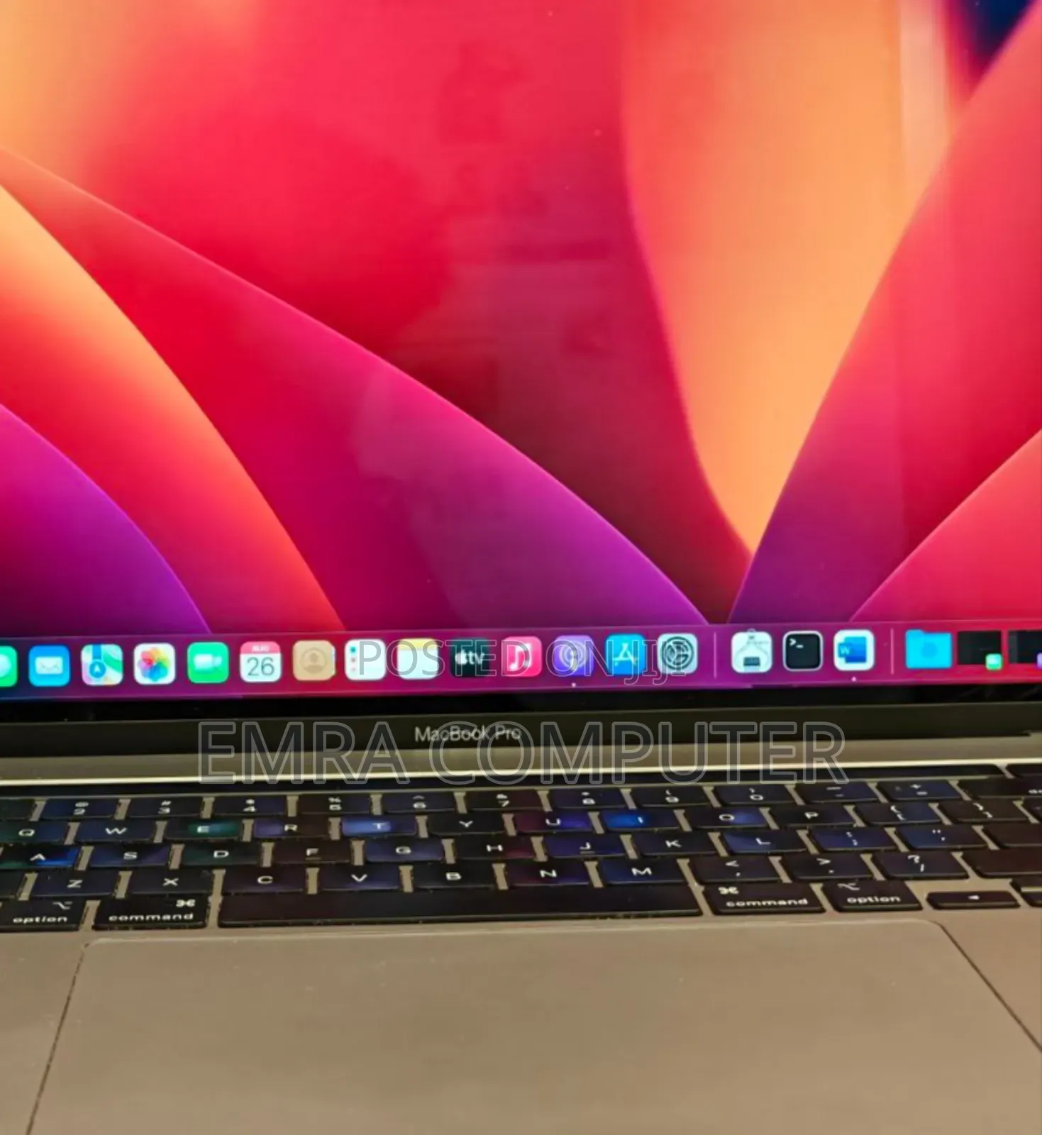 New Laptop Apple MacBook Pro 2019 16GB Intel Core I7 SSD 512GB