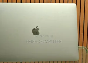 New Laptop Apple MacBook Pro 2019 16GB Intel Core I7 SSD 512GB